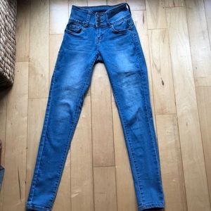 Mid washed bamboo blue jeans + stretchy material